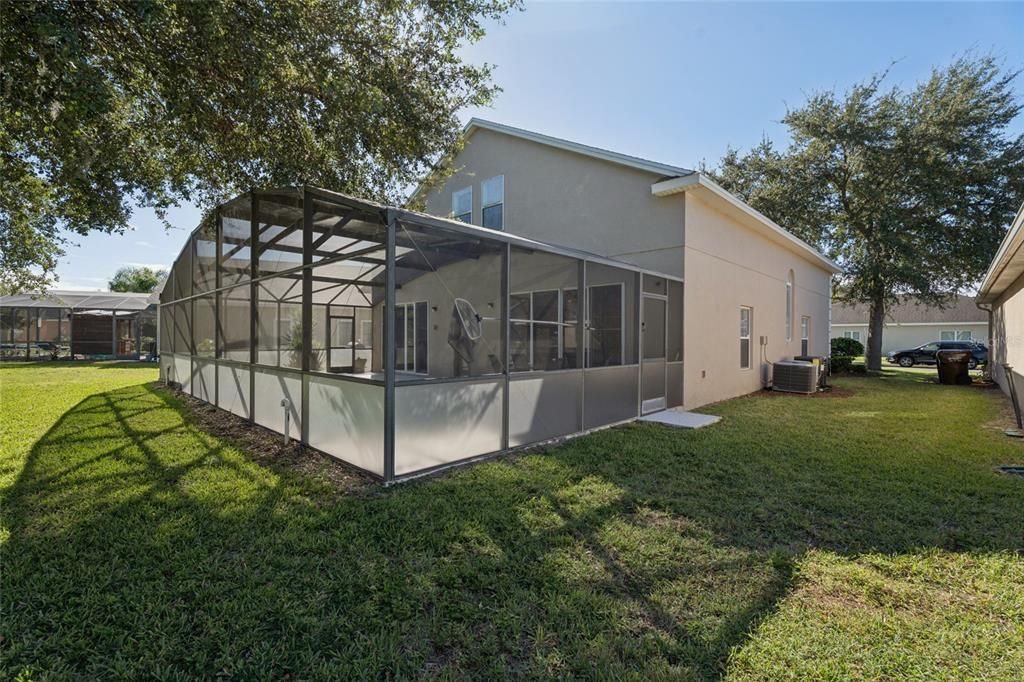 For Sale: $425,000 (5 beds, 3 baths, 2345 Square Feet)
