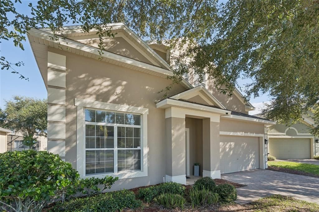 For Sale: $425,000 (5 beds, 3 baths, 2345 Square Feet)