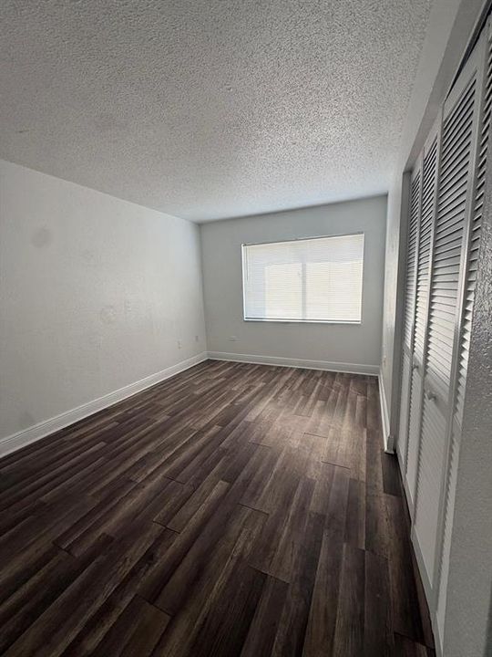 For Rent: $1,400 (2 beds, 2 baths, 976 Square Feet)