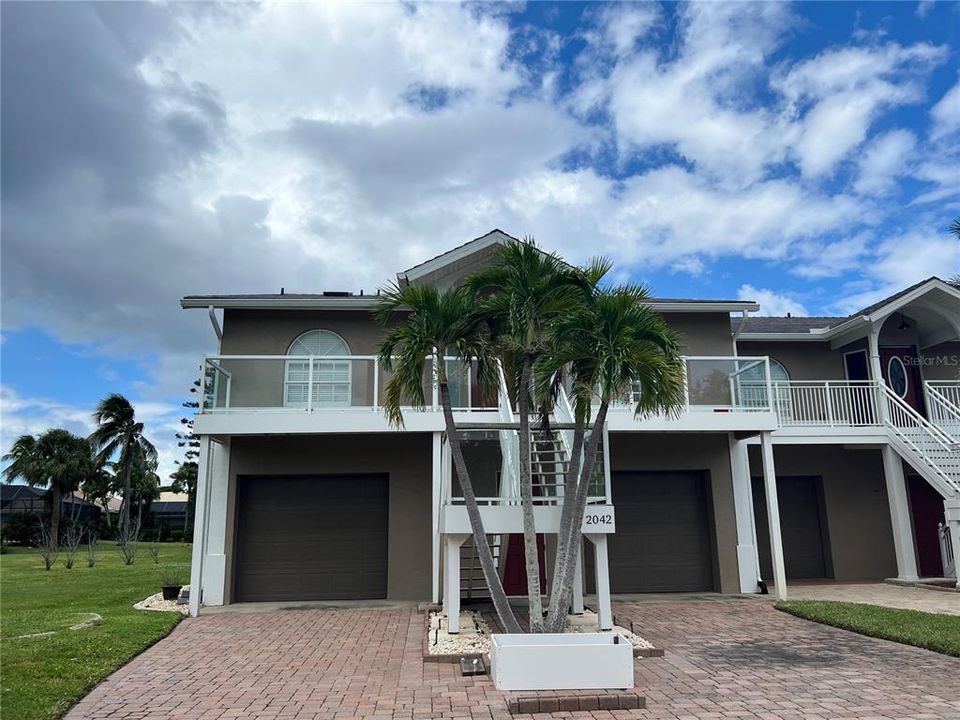 For Rent: $6,000 (2 beds, 2 baths, 2061 Square Feet)
