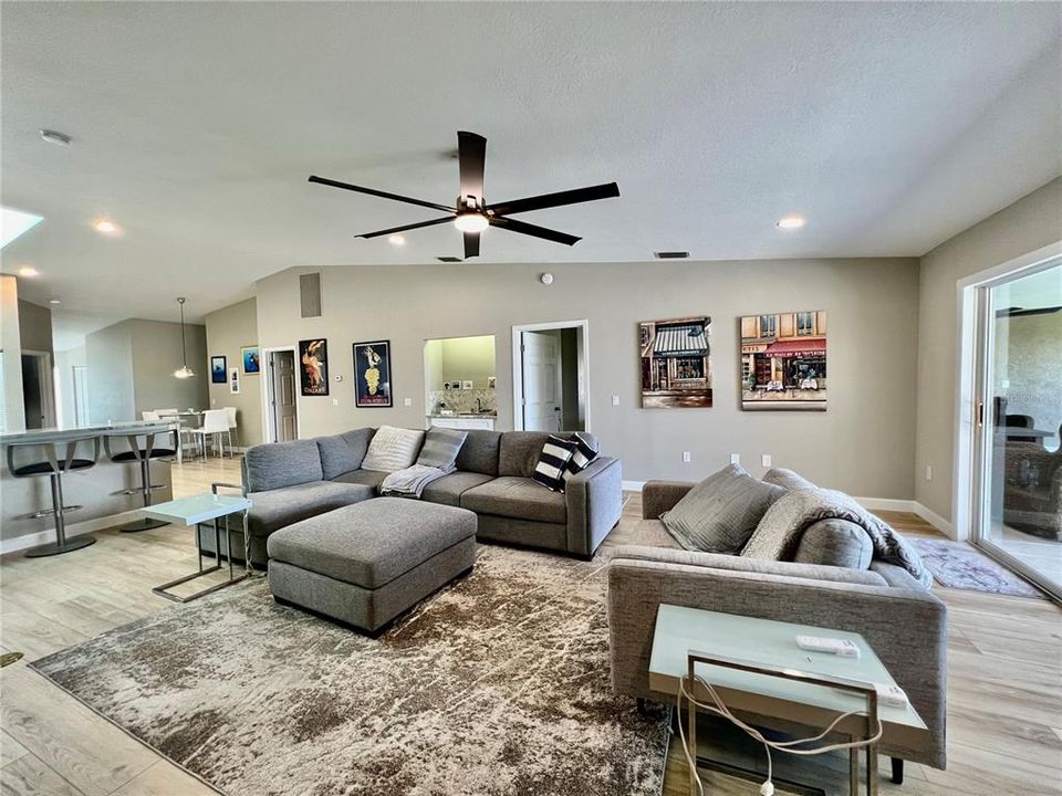 For Rent: $6,000 (2 beds, 2 baths, 2061 Square Feet)