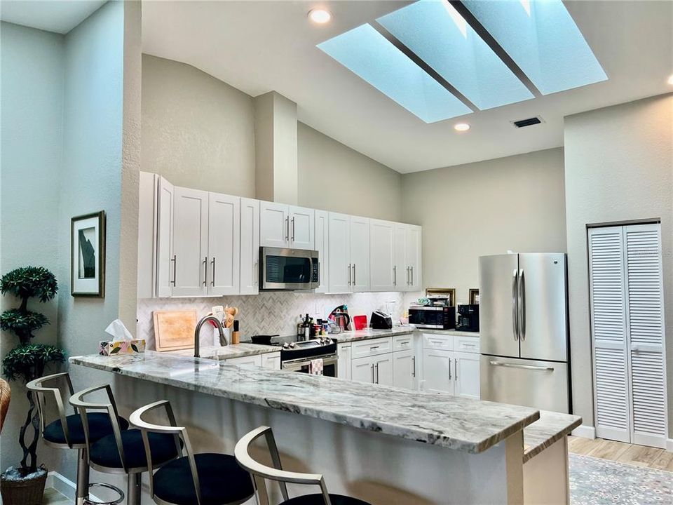 For Rent: $6,000 (2 beds, 2 baths, 2061 Square Feet)