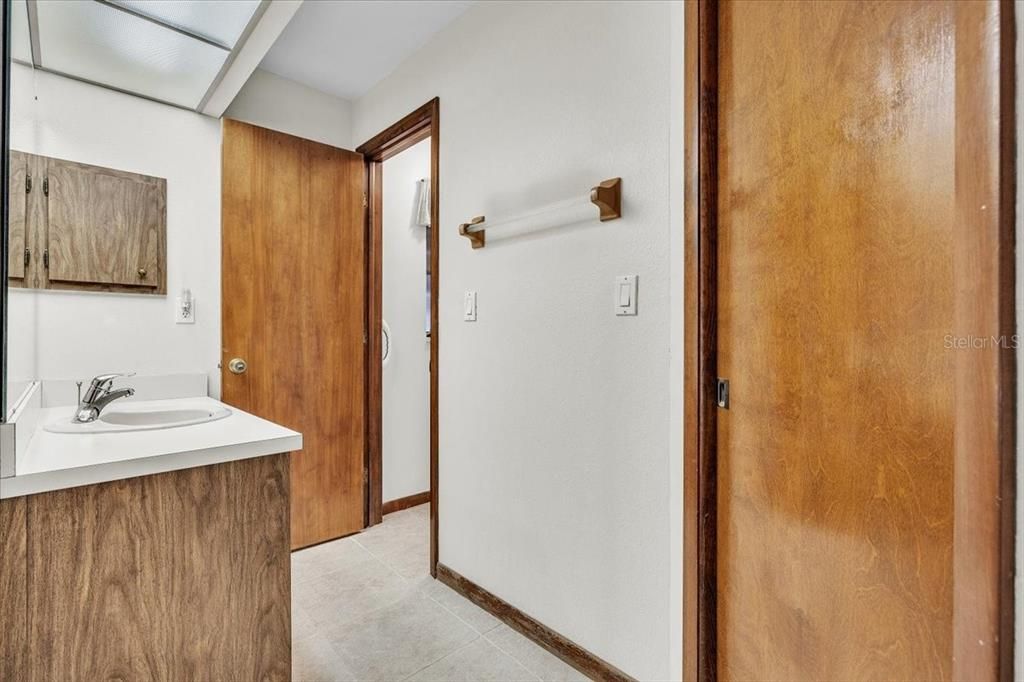 На продажу: $264,900 (3 спален, 2 ванн, 1501 Квадратных фут)