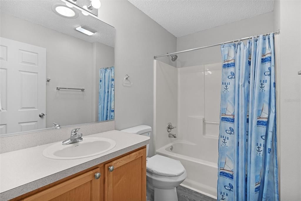 For Sale: $229,900 (2 beds, 2 baths, 1160 Square Feet)