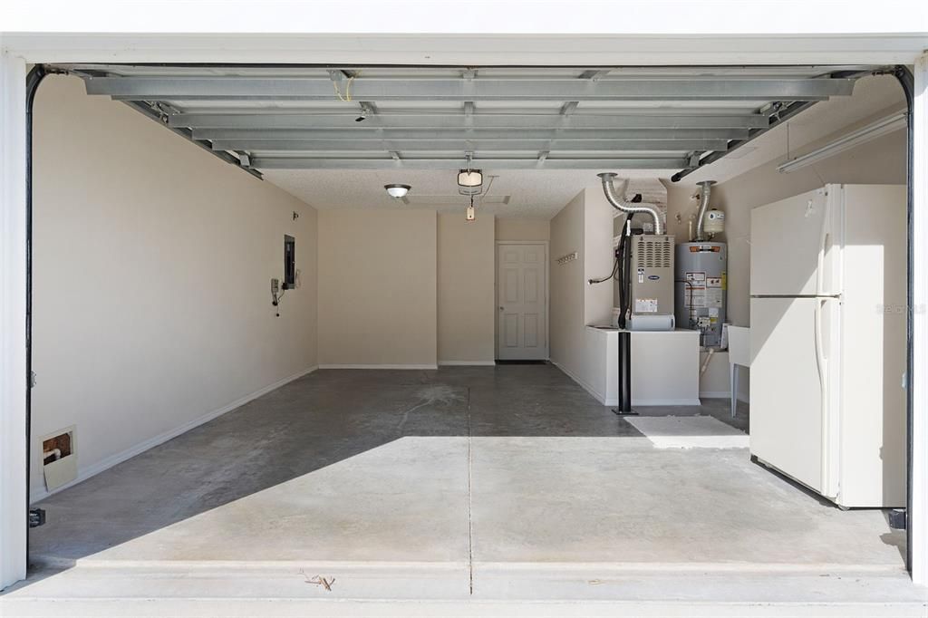 For Sale: $229,900 (2 beds, 2 baths, 1160 Square Feet)