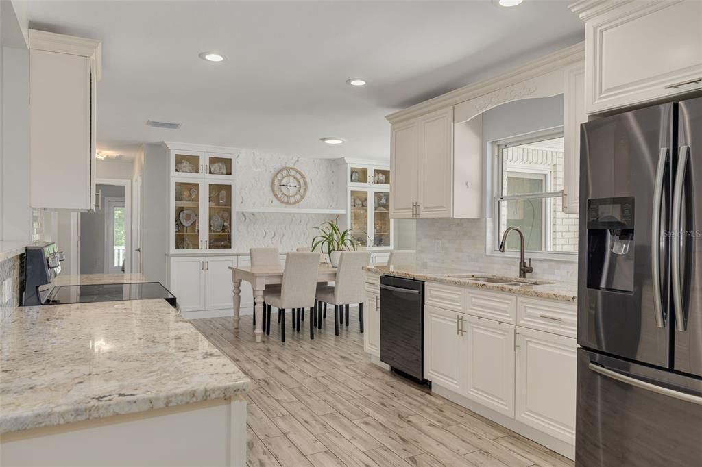 For Sale: $459,000 (3 beds, 2 baths, 1587 Square Feet)