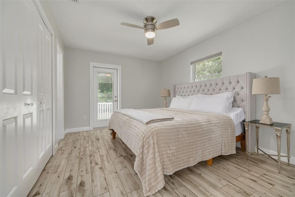 For Sale: $459,000 (3 beds, 2 baths, 1587 Square Feet)