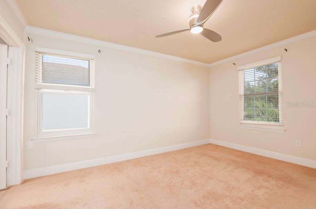 For Rent: $2,300 (2 beds, 2 baths, 1360 Square Feet)