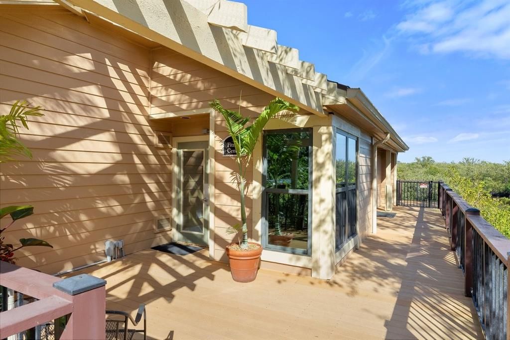 For Sale: $135,000 (2 beds, 2 baths, 1010 Square Feet)