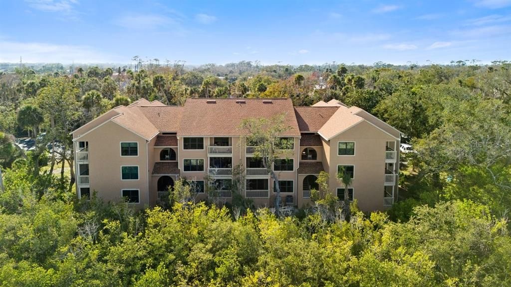 For Sale: $135,000 (2 beds, 2 baths, 1010 Square Feet)