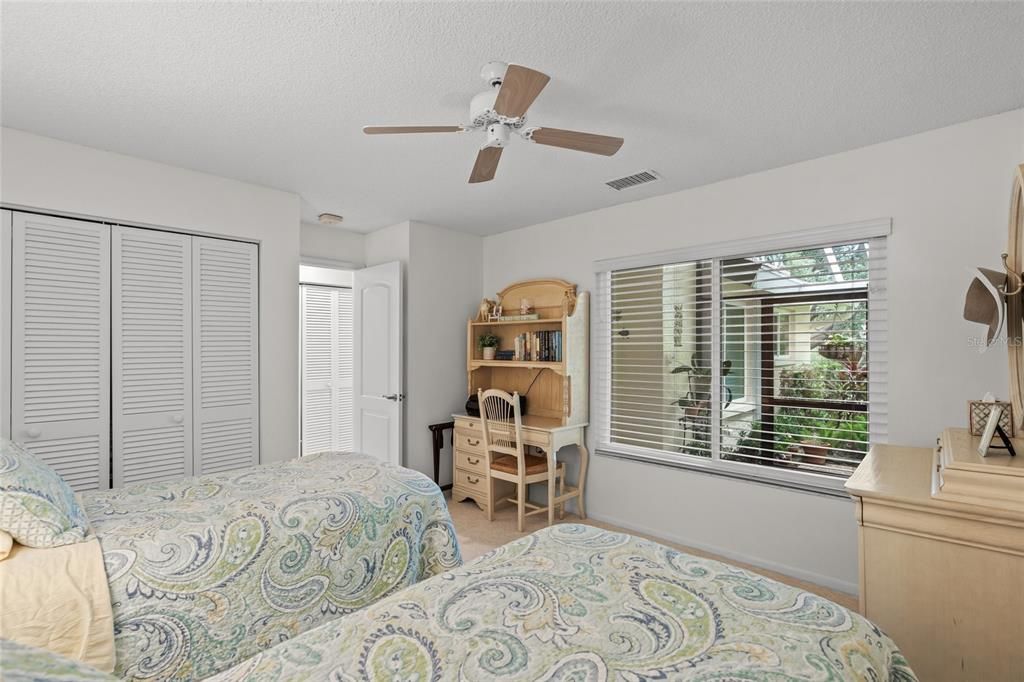 For Sale: $349,000 (2 beds, 2 baths, 1382 Square Feet)
