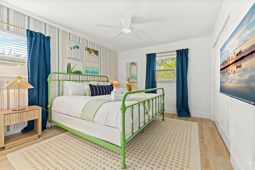 For Sale: $825,000 (4 beds, 2 baths, 1993 Square Feet)