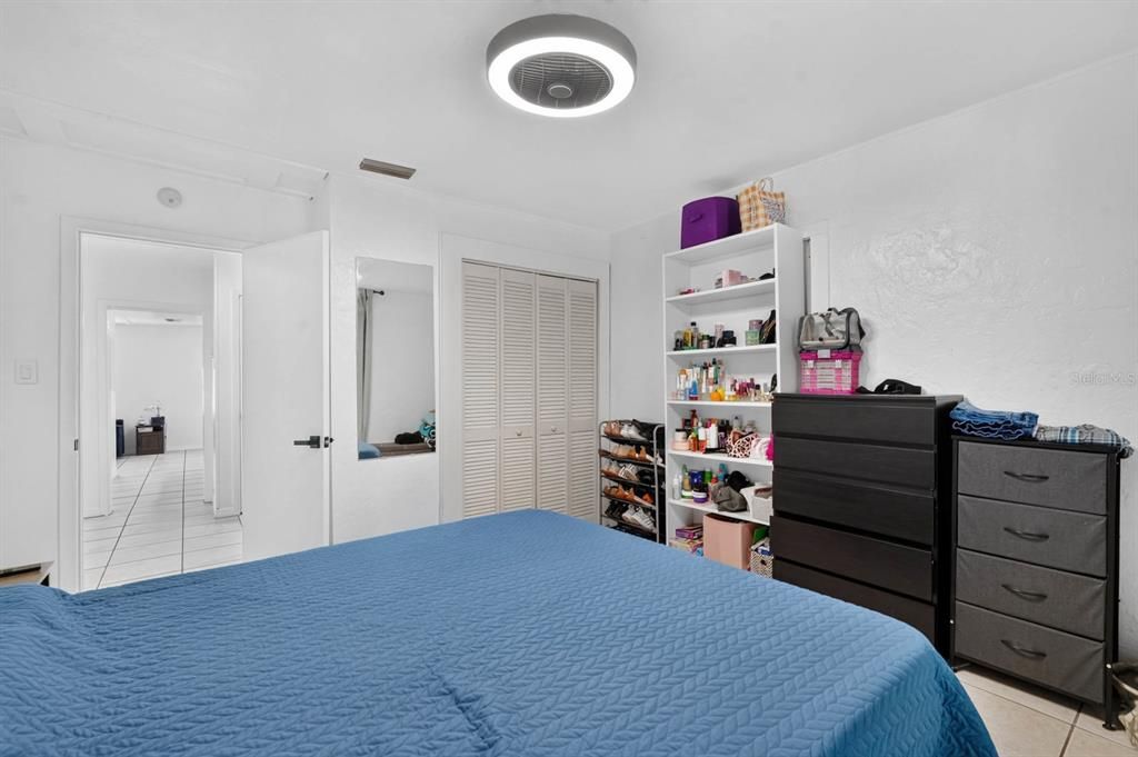For Sale: $219,500 (3 beds, 2 baths, 966 Square Feet)