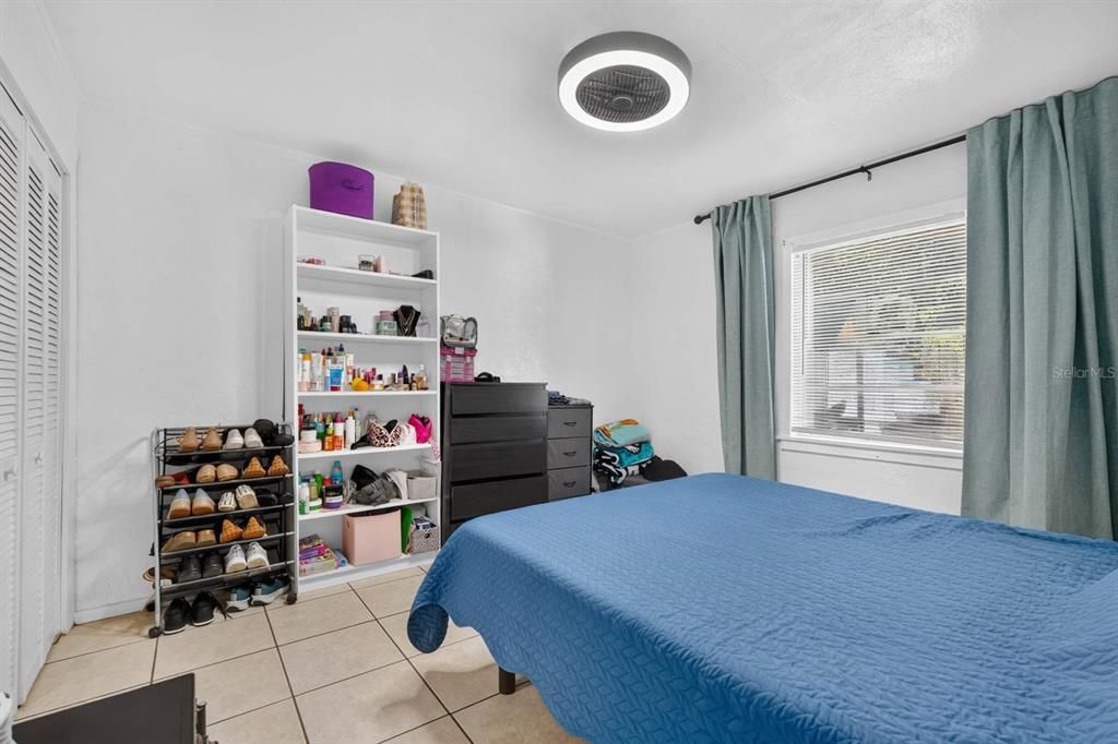 For Sale: $219,500 (3 beds, 2 baths, 966 Square Feet)
