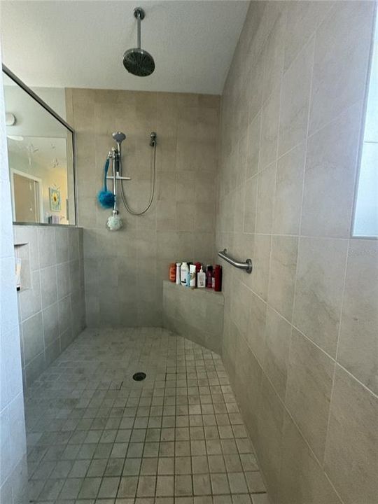 En Venta: $508,000 (3 camas, 2 baños, 2423 Pies cuadrados)