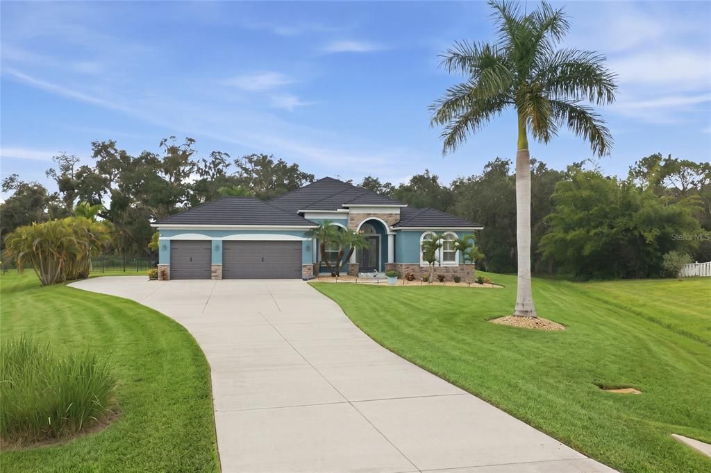 En Venta: $949,500 (3 camas, 3 baños, 2763 Pies cuadrados)