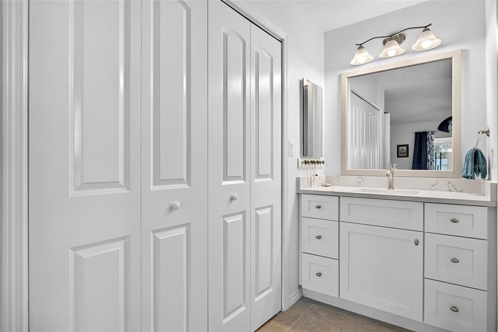 For Sale: $380,000 (2 beds, 2 baths, 1461 Square Feet)