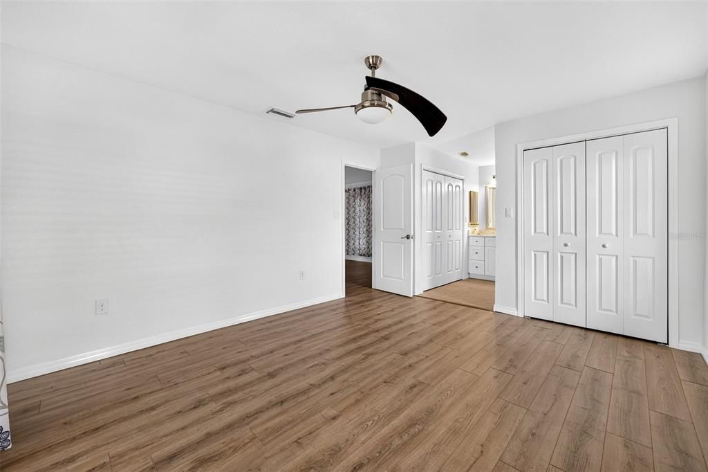 For Sale: $380,000 (2 beds, 2 baths, 1461 Square Feet)
