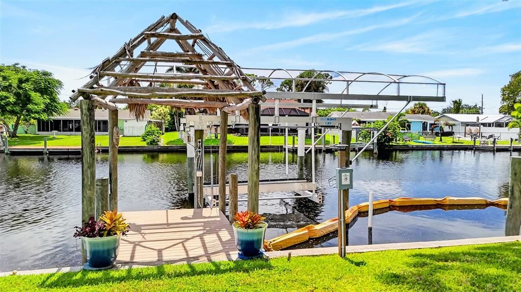 For Sale: $380,000 (2 beds, 2 baths, 1461 Square Feet)