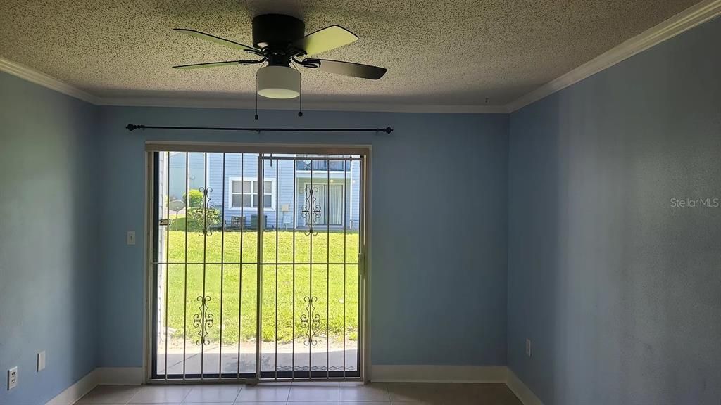 For Rent: $1,395 (2 beds, 2 baths, 879 Square Feet)
