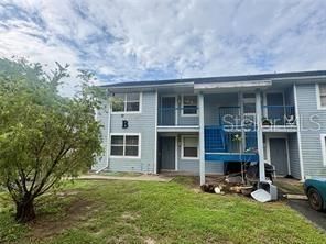 For Rent: $1,395 (2 beds, 2 baths, 879 Square Feet)