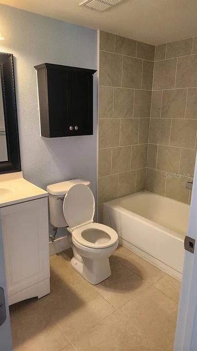 For Rent: $1,395 (2 beds, 2 baths, 879 Square Feet)