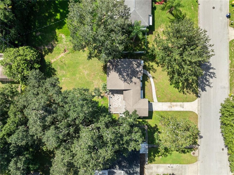 For Sale: $229,900 (2 beds, 1 baths, 880 Square Feet)