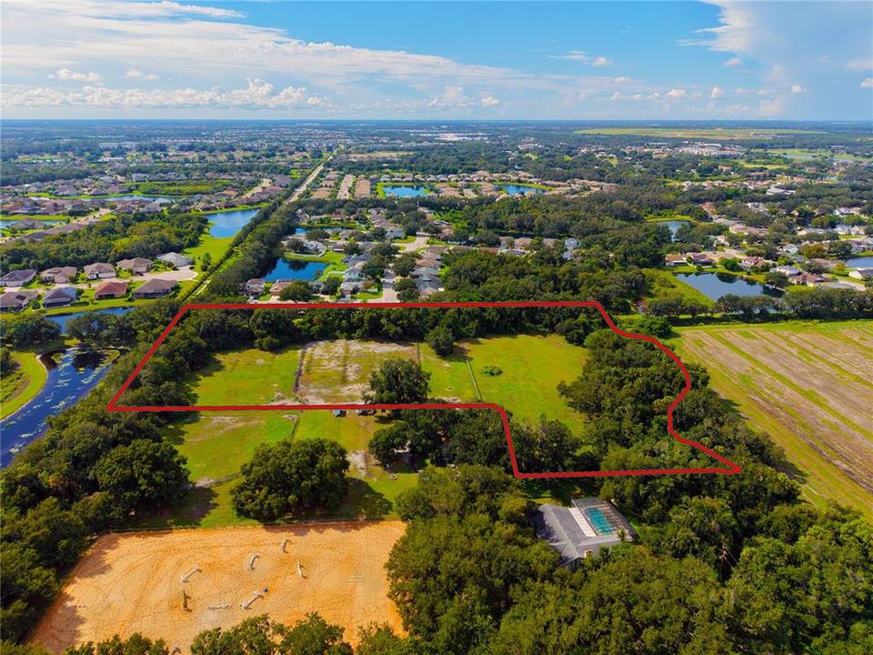 For Sale: $2,400,000 (5.00 acres)
