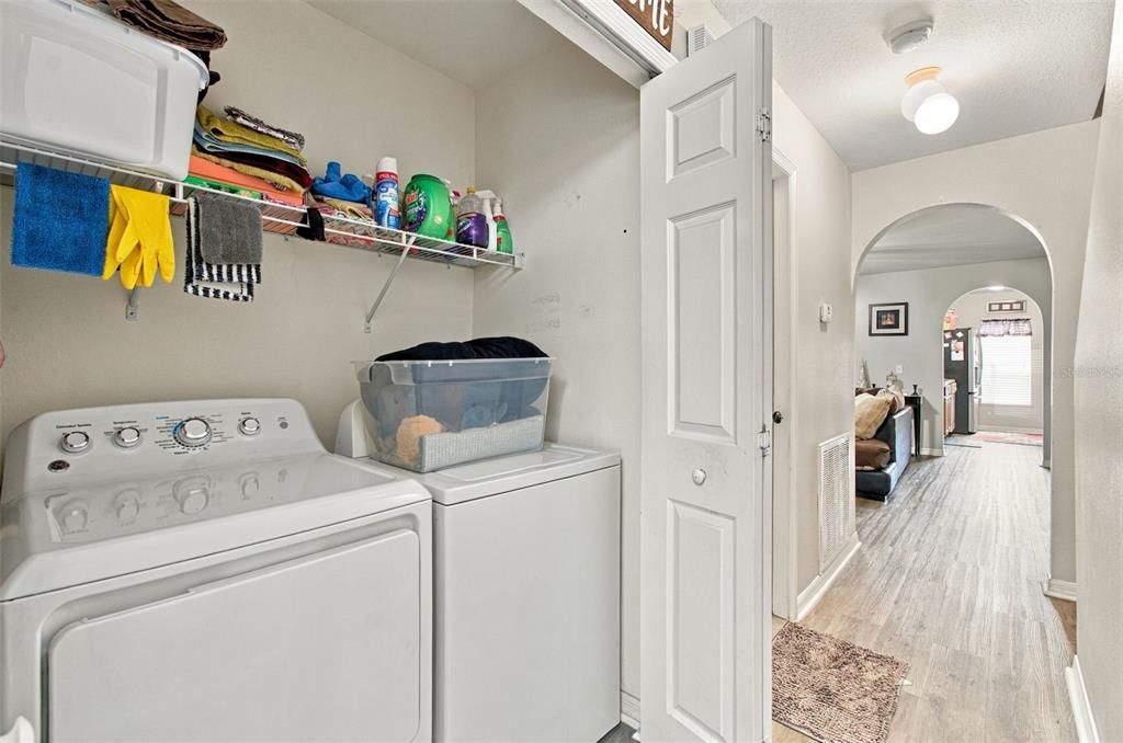 En Venta: $239,900 (3 camas, 2 baños, 1764 Pies cuadrados)