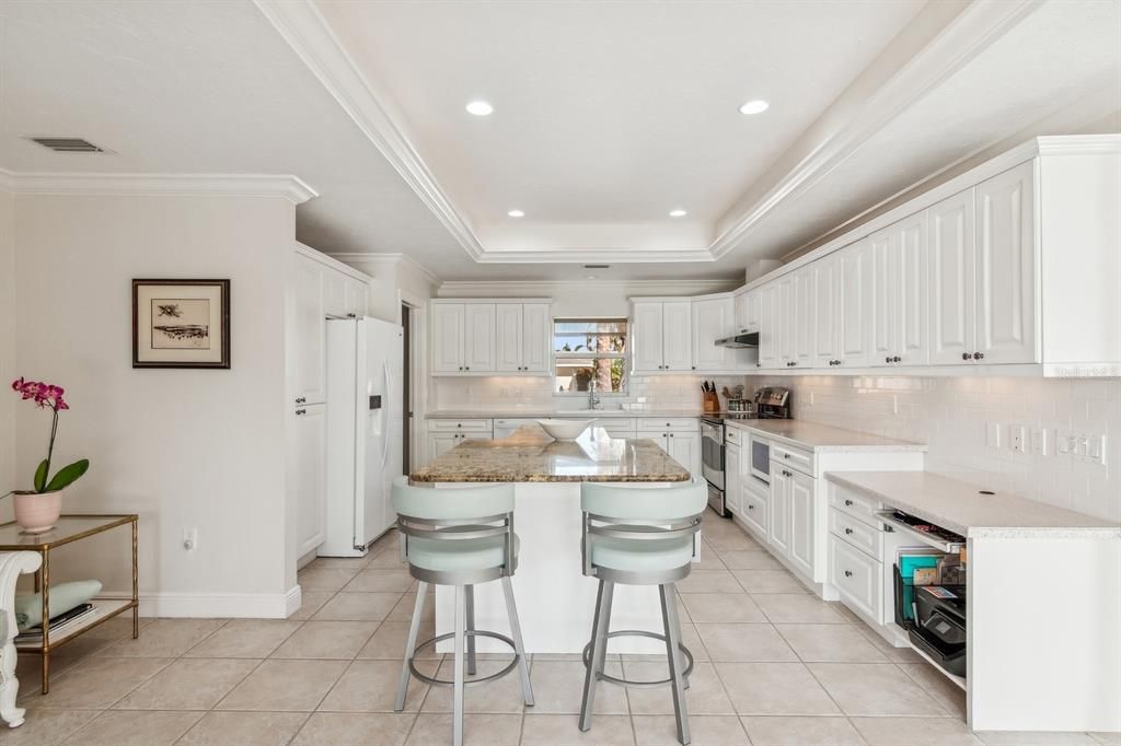 For Rent: $8,500 (3 beds, 3 baths, 2203 Square Feet)