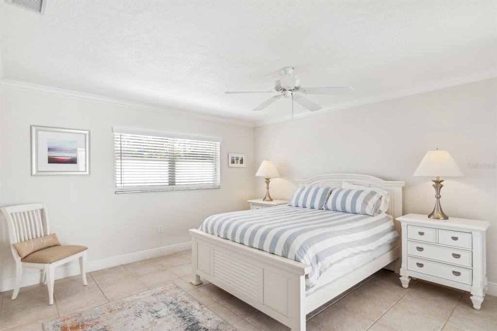 For Rent: $8,500 (3 beds, 3 baths, 2203 Square Feet)