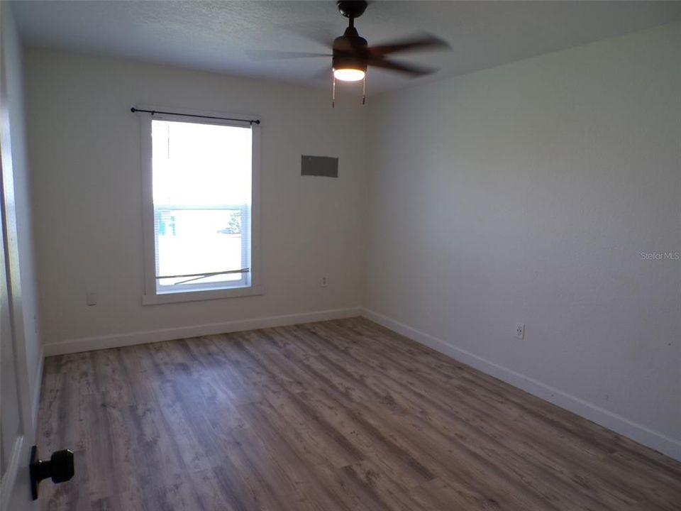 En Venta: $315,000 (4 camas, 2 baños, 2238 Pies cuadrados)