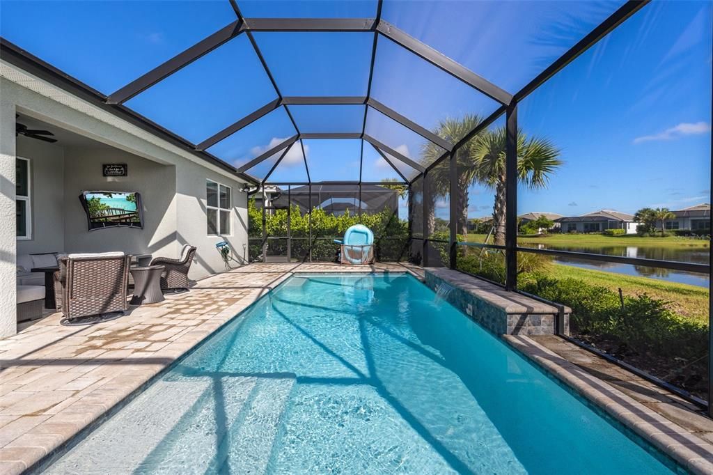 For Sale: $599,000 (2 beds, 2 baths, 1885 Square Feet)