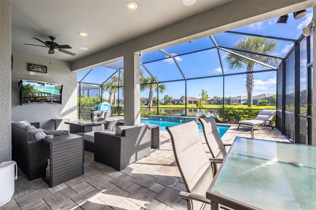 For Sale: $599,000 (2 beds, 2 baths, 1885 Square Feet)