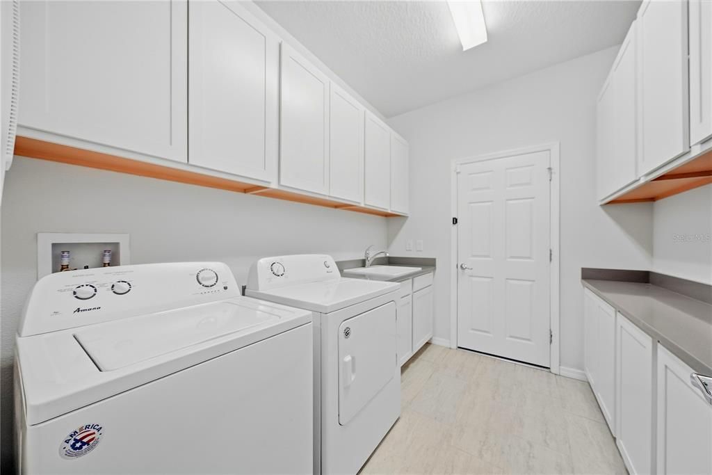 For Sale: $509,000 (4 beds, 3 baths, 2707 Square Feet)