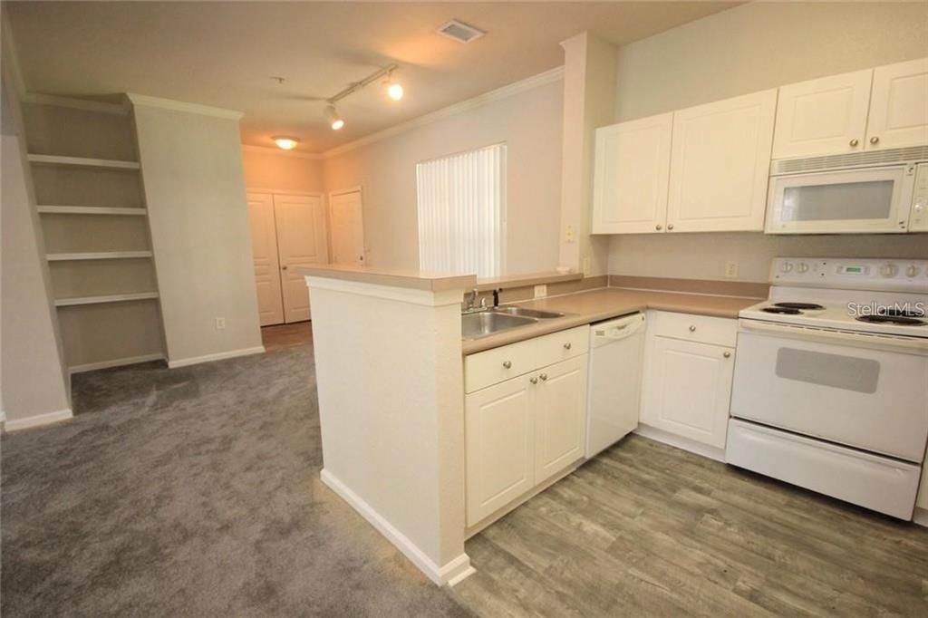 For Rent: $1,450 (2 beds, 2 baths, 1056 Square Feet)