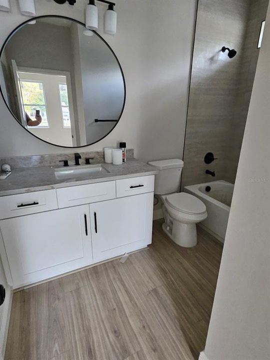 : $660,000 (4 beds, 3 baths, 2547 Square Feet)