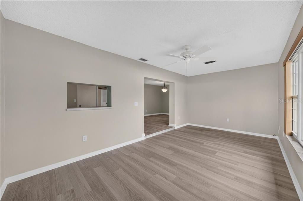 En Venta: $425,000 (3 camas, 2 baños, 1448 Pies cuadrados)