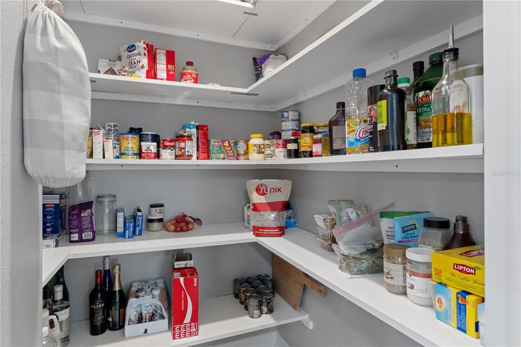На продажу: $699,000 (3 спален, 3 ванн, 2506 Квадратных фут)