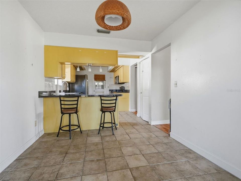 En Venta: $424,900 (3 camas, 2 baños, 1898 Pies cuadrados)