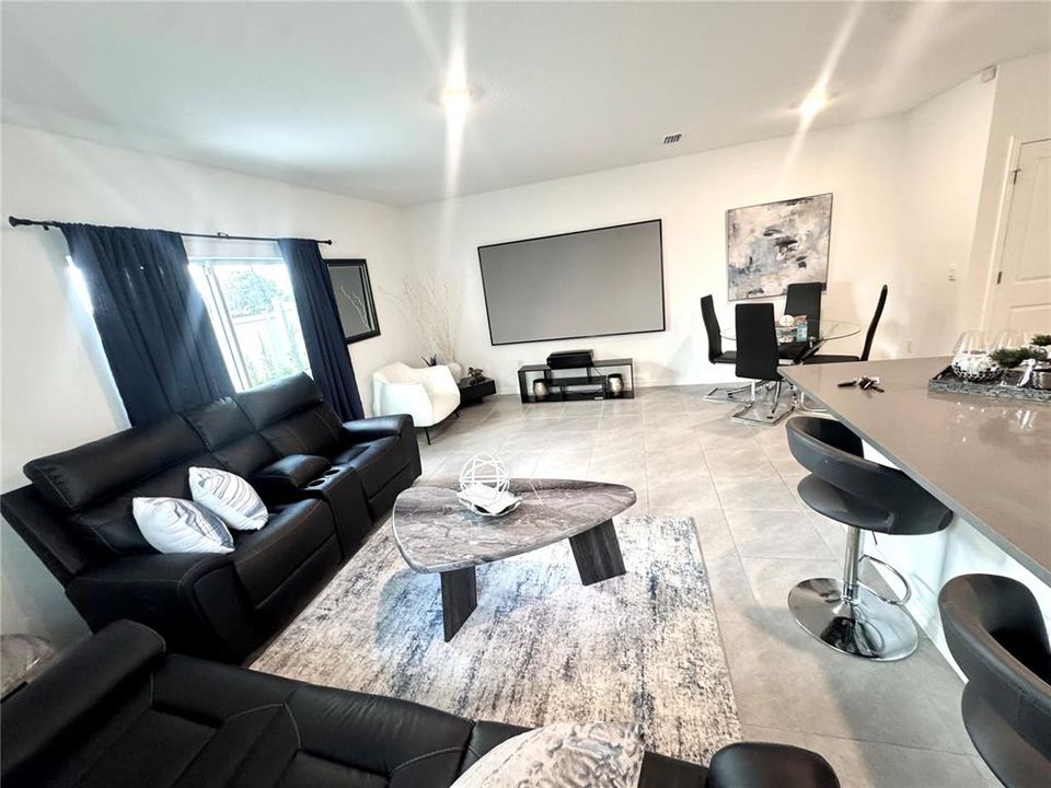 For Rent: $2,395 (3 beds, 2 baths, 1488 Square Feet)