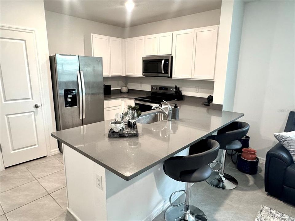 For Rent: $2,395 (3 beds, 2 baths, 1488 Square Feet)