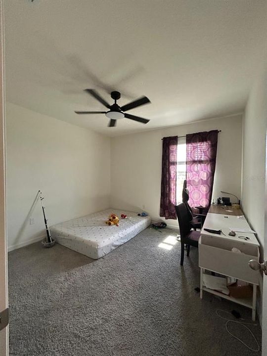 En Venta: $496,000 (4 camas, 2 baños, 2432 Pies cuadrados)
