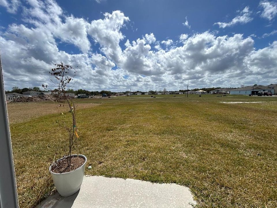 En Venta: $496,000 (4 camas, 2 baños, 2432 Pies cuadrados)