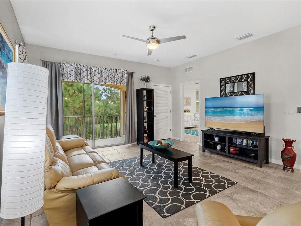 For Sale: $325,000 (3 beds, 2 baths, 1675 Square Feet)