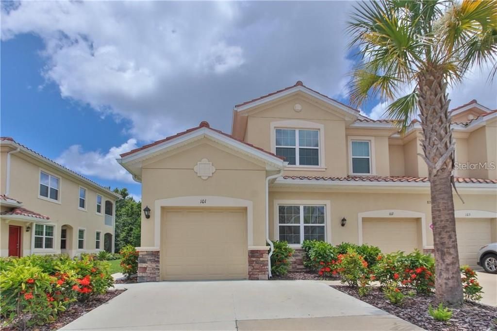 For Sale: $325,000 (3 beds, 2 baths, 1675 Square Feet)