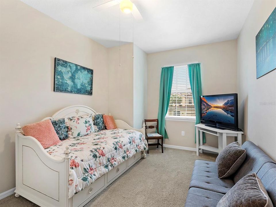 For Sale: $325,000 (3 beds, 2 baths, 1675 Square Feet)
