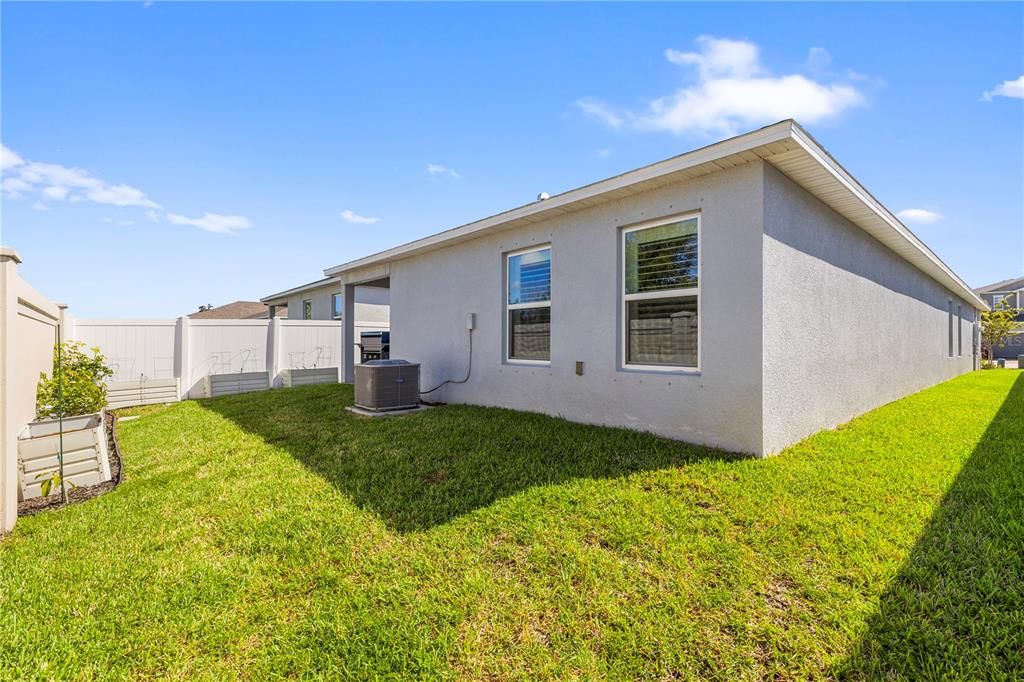 En Venta: $365,000 (4 camas, 2 baños, 1627 Pies cuadrados)