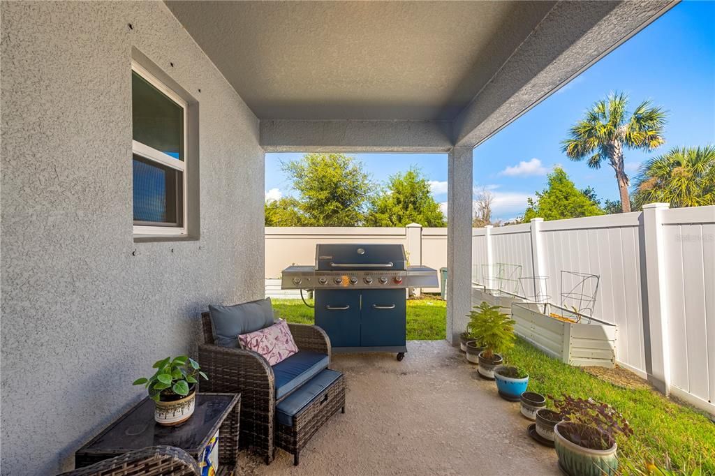 En Venta: $365,000 (4 camas, 2 baños, 1627 Pies cuadrados)