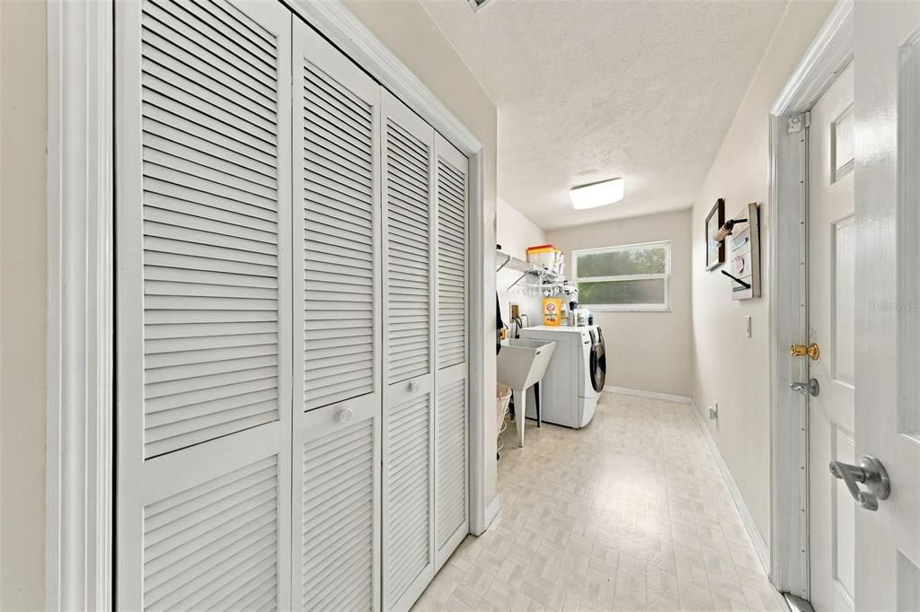 На продажу: $233,000 (2 спален, 2 ванн, 1560 Квадратных фут)